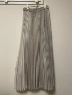 匿名配送【AuieF】ベージュプリーツスカート