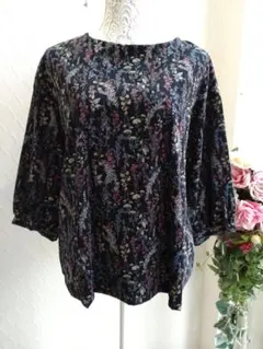 ハンドメイド作家　ボタニカル柄コーデュロイ　ブラウスM〜ＬＬ　巾着付き