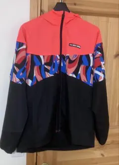 レディース　Under Armour ウィンドブレーカー XL