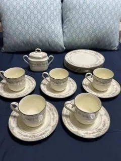 ノリタケ　SHENANDOAHカップ&ソーサー5客+シュガーポット+プレート5枚