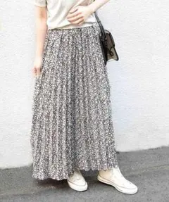 アダムエロペ　花柄　プリーツスカート　フラワープリント　ロング丈
