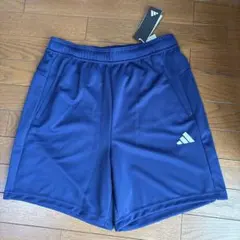 【新品】adidas ショートパンツ　ハーフパンツ　半ズボン　ジャージ　XL