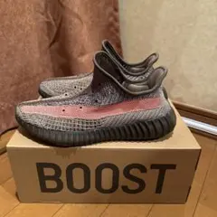 最終出品　本日まで　YEEZY Boost 350 V2 