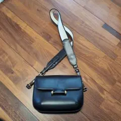 レザー ブラック ショルダーバッグ