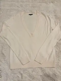theory セオリー　アイボリー Vネックニット セーター サイズ2
