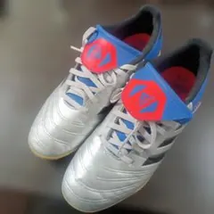 adidas フットサルシューズ シルバー/ブルー/レッド