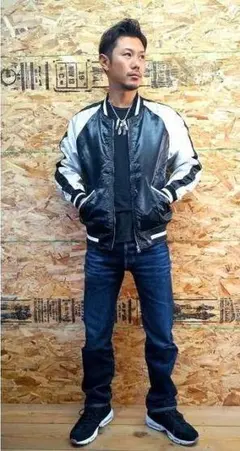 Item thumbnail for item 2dfbe83a-1325-48fe-a08e-adeeb834b7fa