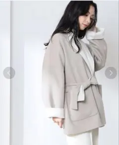 Demi-Luxe BEAMS クルーネック ベルト付き リバーコート