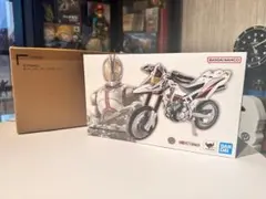 S.H.Figuarts 真骨彫製法 オートバジン（ビークルモード） - メルカリ