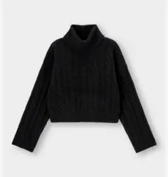 ブラック ケーブルニット クロップドセーター