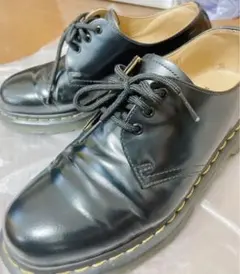 限定値下げ　美品　ドクターマーチン スリーホール