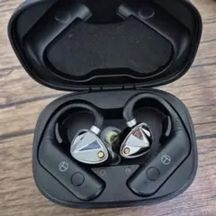 Item thumbnail for item 868d2c10-d94c-4ec3-81be-b3fe756c6a56