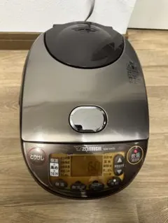 美品］ZOJIRUSHI 炊飯器 NW-VC10 シルバー24年製 - メルカリ