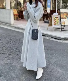 NICE CLAUP フレアフード付き長袖パーカーワンピース