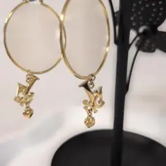 ✰土日限定お値下げ❗️ Juicy Couture フープピアス ゴールドカラーのサムネイル