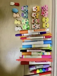 ペンまとめ売り15本セット・キャラクター消しゴム17個セット