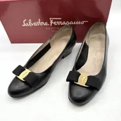 美品✨ 【22.0】サルヴァトーレフェラガモ ヴァラリボン パンプス レザー 黒