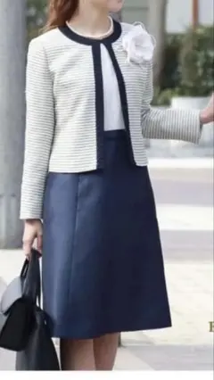 セレモニーセットアップ　3点セット　ネイビー7号　ワンピースジャケットコサージュ