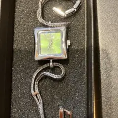 クォーツ腕時計 スクエア型 緑文字盤