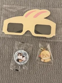ちいかわパーク　ラッコキーホルダー　うさぎ3Dメガネ　mofusand 缶バッジ