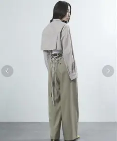Firsthand ファーストハンド バックオープンリボンシャツ クロップ丈