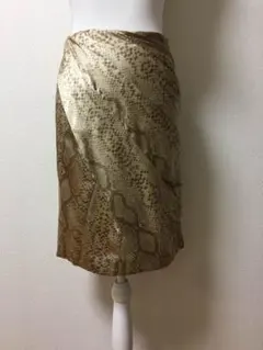 スカートのサムネイル