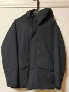 UNIQLO ハイブリッドダウンパーカ　Sサイズ