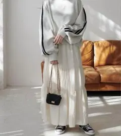 Discord サテンワッシャーボリュームティアードスカート　オフホワイト　F