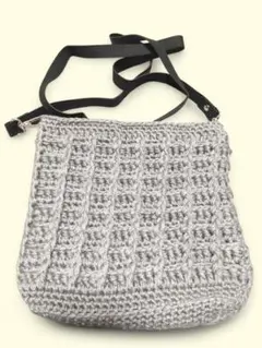 ワッフル模様のサコッシュ ★かぎ針編み★