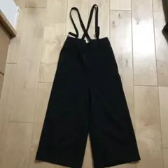 GU ブラックサロペット 150サイズ　オーバーオール