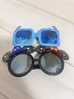 ミッキー型サングラスと四角いサングラスセット