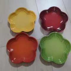 2026年最新】ルクルーゼ フラワープレートの人気アイテム - メルカリ