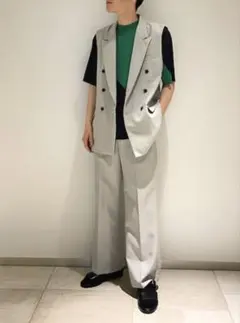 美品　ユナイテッドトーキョー　ダブルテーラード ベスト スリットセミロングジレ