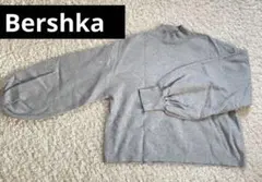 Bershka ベルシュカ　タートル　ニット　長袖