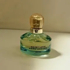 美品 DAISY LOVE SKIES MARC JACOBS 香水50mlのサムネイル