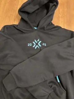 美品ヴァロラントVCT Bangkokフード付きパーカー 2025