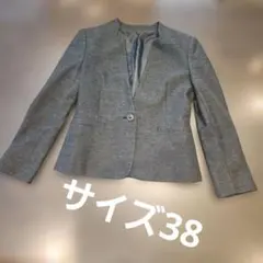 スーツの上のジャケット