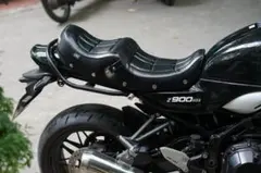 セール中新品　z900rs　シート　TYPE４　新品（完成品、シートベース含む） 年末年始セール z900rs シート タックロールシート TYPE4 新品