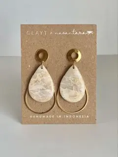 ハンドメイド　ドロップ型ピアス