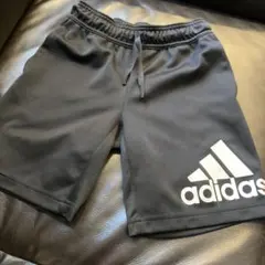 adidas ハーフパンツ 黒J130