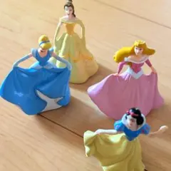 アプローズ社　ディズニープリンセスミニチュア4体セット まとめて