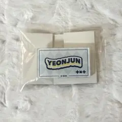 TXT ヨンジュン　カフェ　ネームバッジ