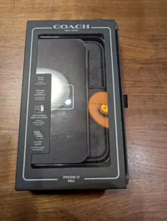 COACH iPhone 11 Pro 手帳型ケース