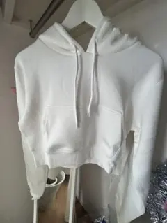 ホワイト クロップド丈 パーカー Fサイズ