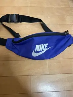 NIKE ロゴ入り 青 ウエストポーチ