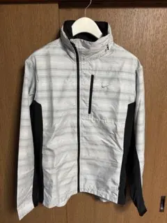 Nike ナイキゴルフ　ナイロンジャケット