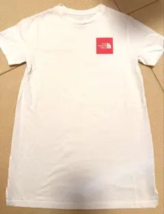THE NORTH FACE ホワイト Tシャツ 130cmのサムネイル