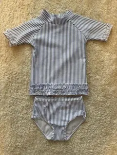美品　ラッフルバッツ　　２T 水着　セパレート