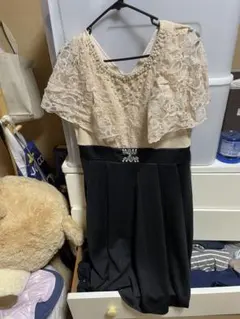 エレガントなパーティードレス 4L