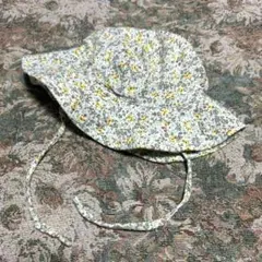 〔目立った汚れなし〕H&M 花柄バケットハット 6-12ヶ月